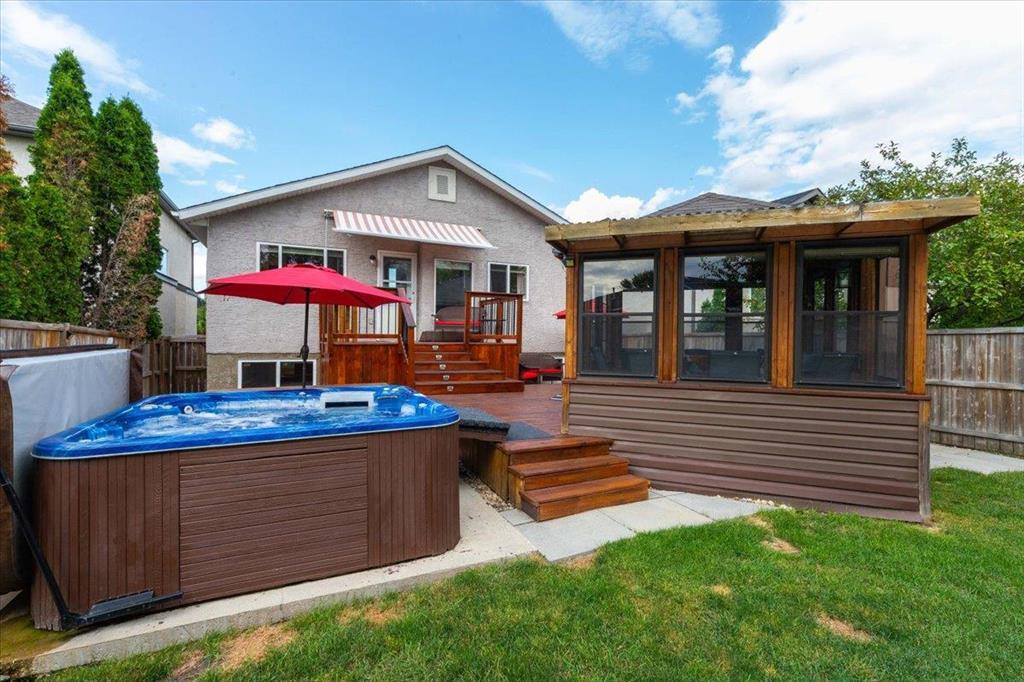76 Golden Eagle Drive, Winnipeg, Manitoba  R2K 4L9 - Photo 29 - 202620575