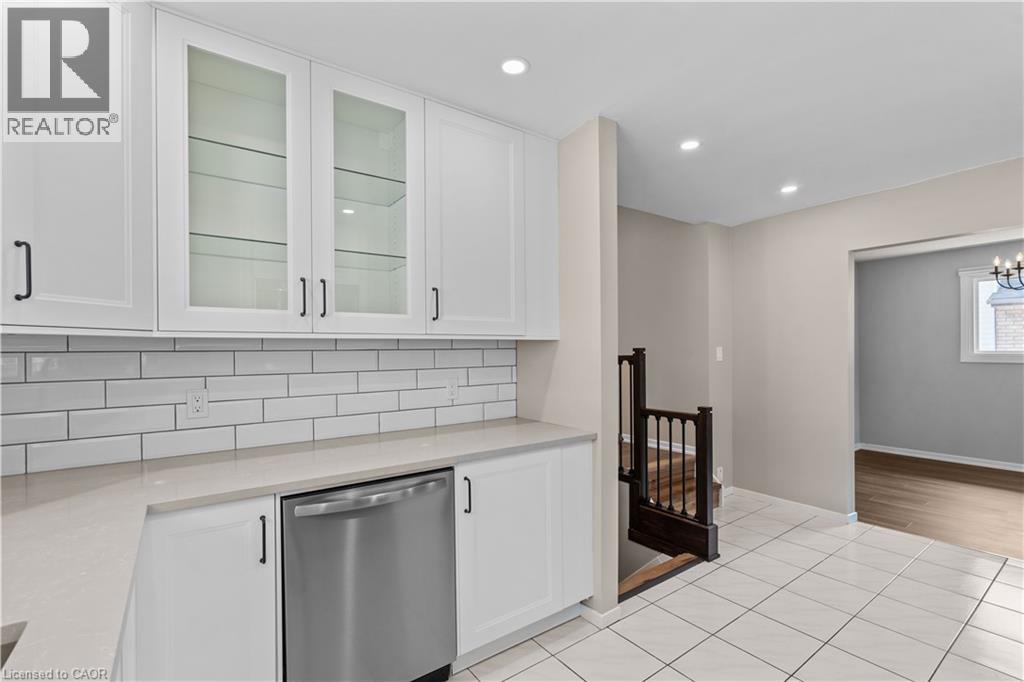1077 Upper Sherman Avenue Unit# Upper, Hamilton, Ontario  L8V 4R9 - Photo 17 - 40847969