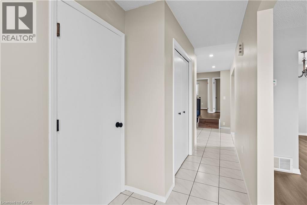 1077 Upper Sherman Avenue Unit# Upper, Hamilton, Ontario  L8V 4R9 - Photo 6 - 40847969