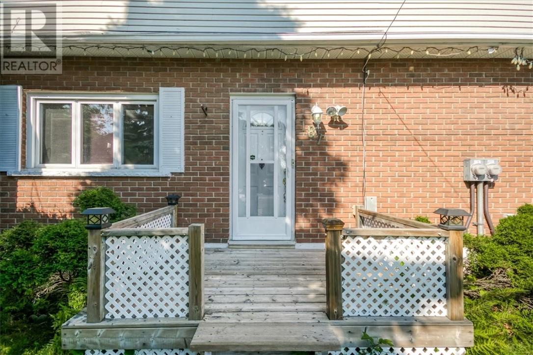 187 Metcalfe Avenue, Garson, Ontario  P3L 1L4 - Photo 2 - 2129820