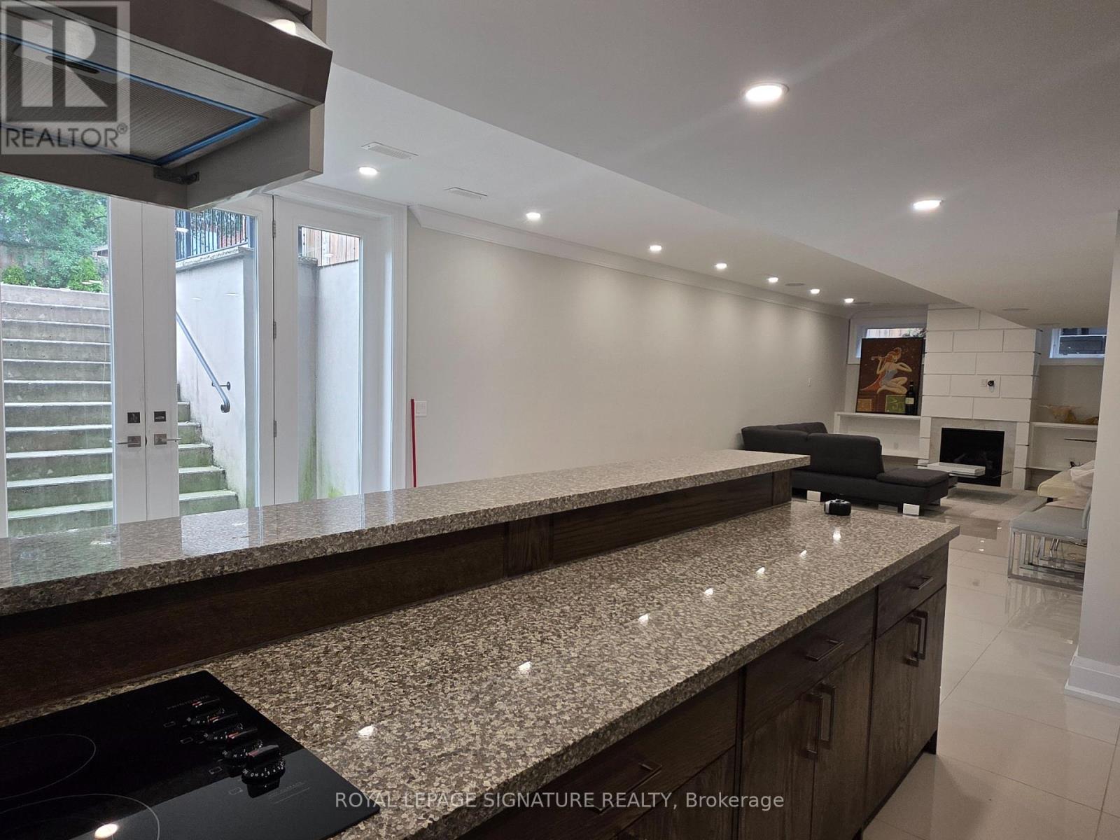 Lower - 12 Terrace Avenue, Toronto, Ontario  M2R 1E9 - Photo 12 - C13680690