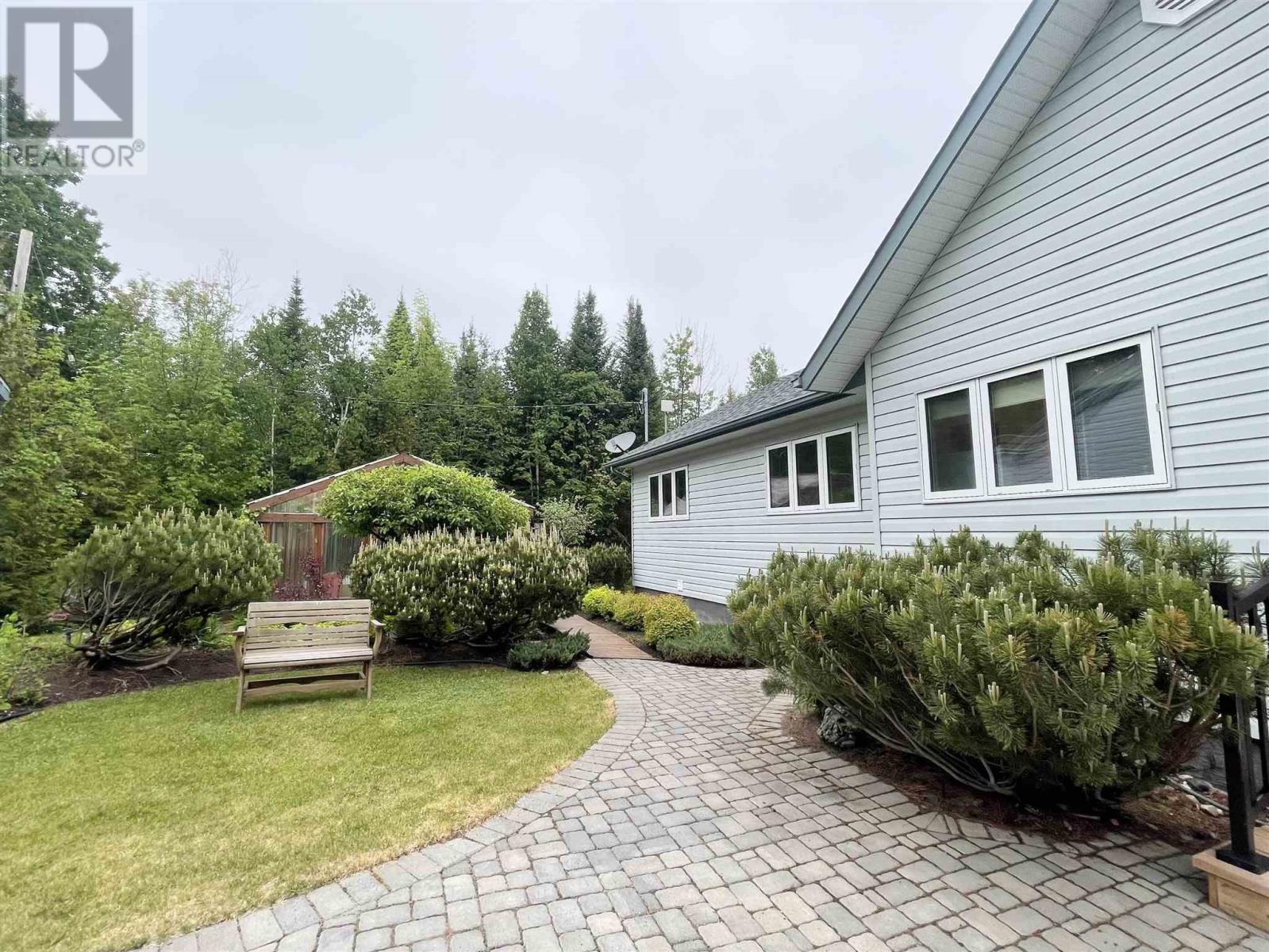 2778 Canoe Point Rd, Hilton Beach, Ontario  P0R 1J0 - Photo 33 - SM261412