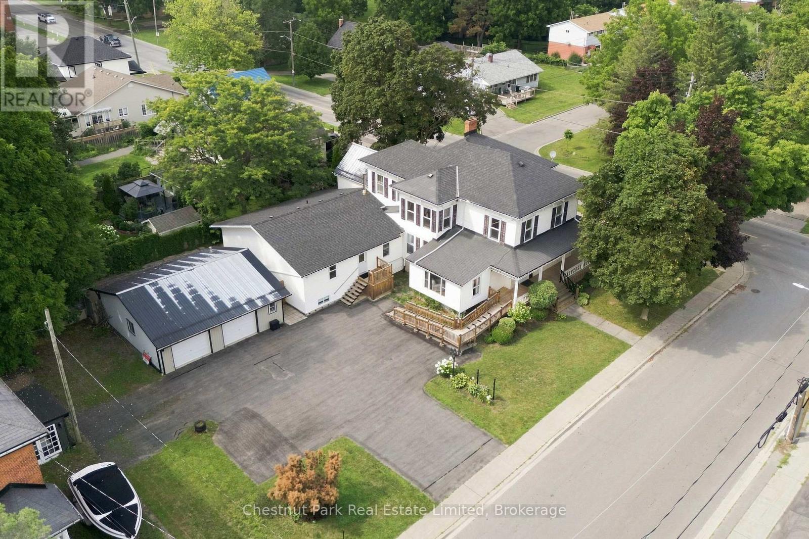 71 QUEEN STREET, Prince Edward County, Ontario