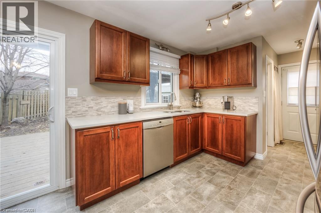 382 Cyrus Street, Cambridge, Ontario  N3H 1H3 - Photo 14 - 40835743