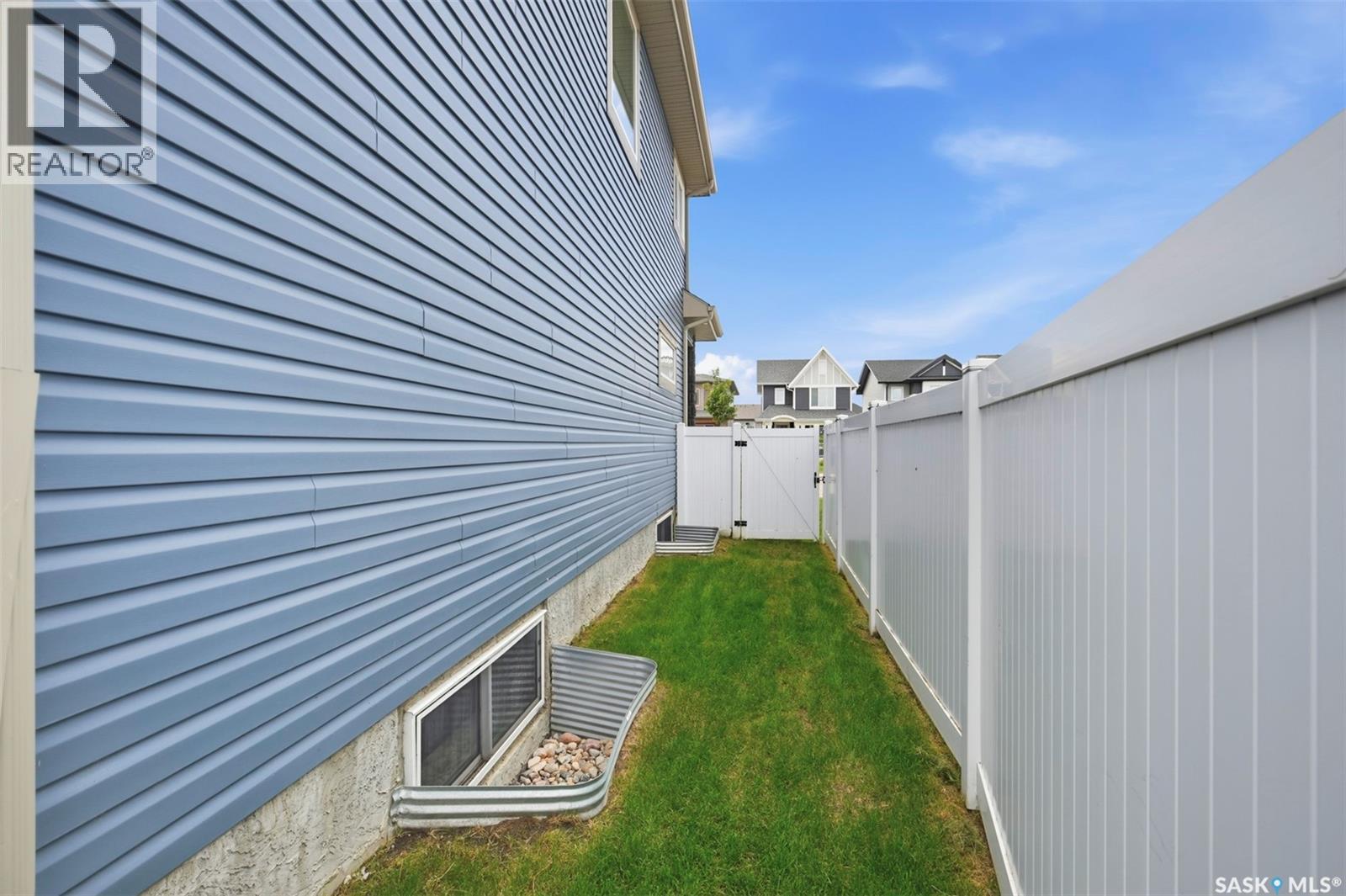 161 Dubois Crescent, Saskatoon, Saskatchewan  S7V 0R5 - Photo 44 - SK040184
