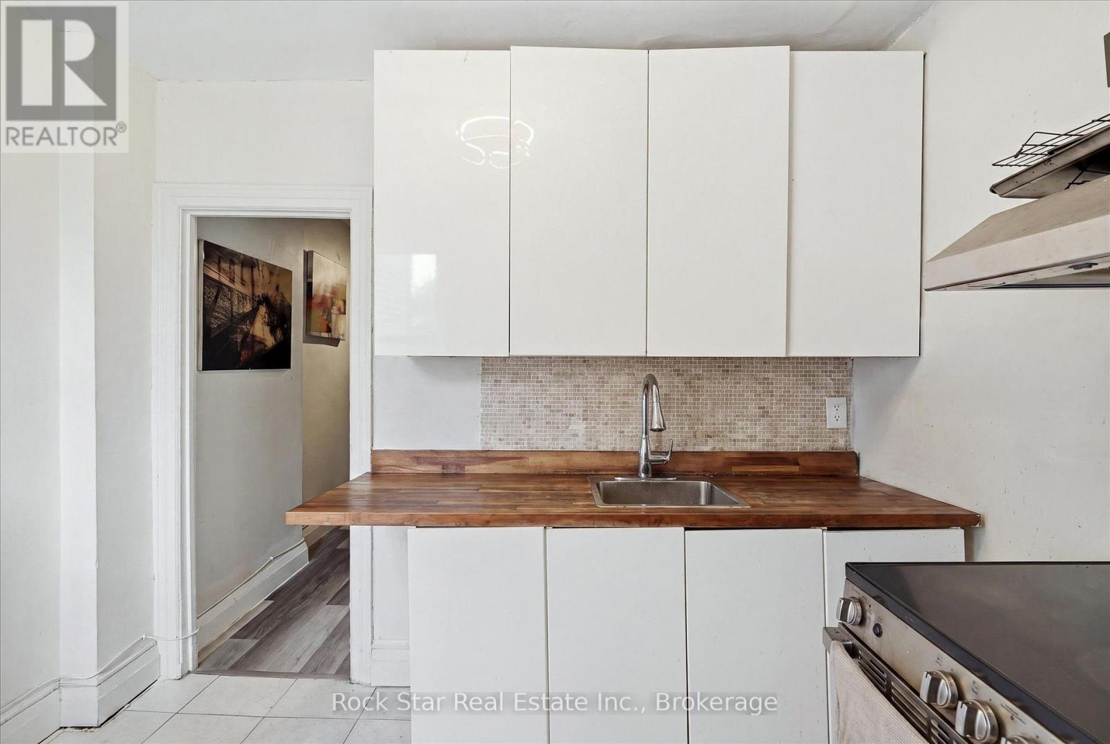 1259 Davenport Road, Toronto, Ontario  M6H 2H2 - Photo 15 - W13682438
