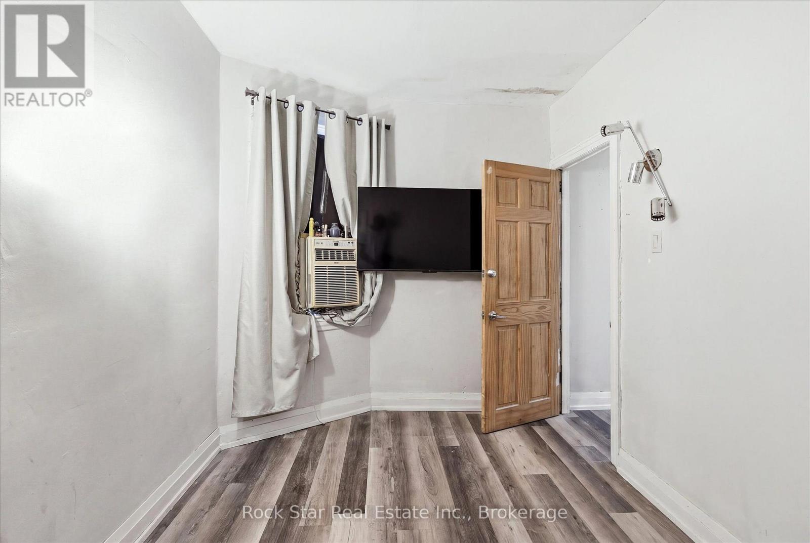 1259 Davenport Road, Toronto, Ontario  M6H 2H2 - Photo 19 - W13682438