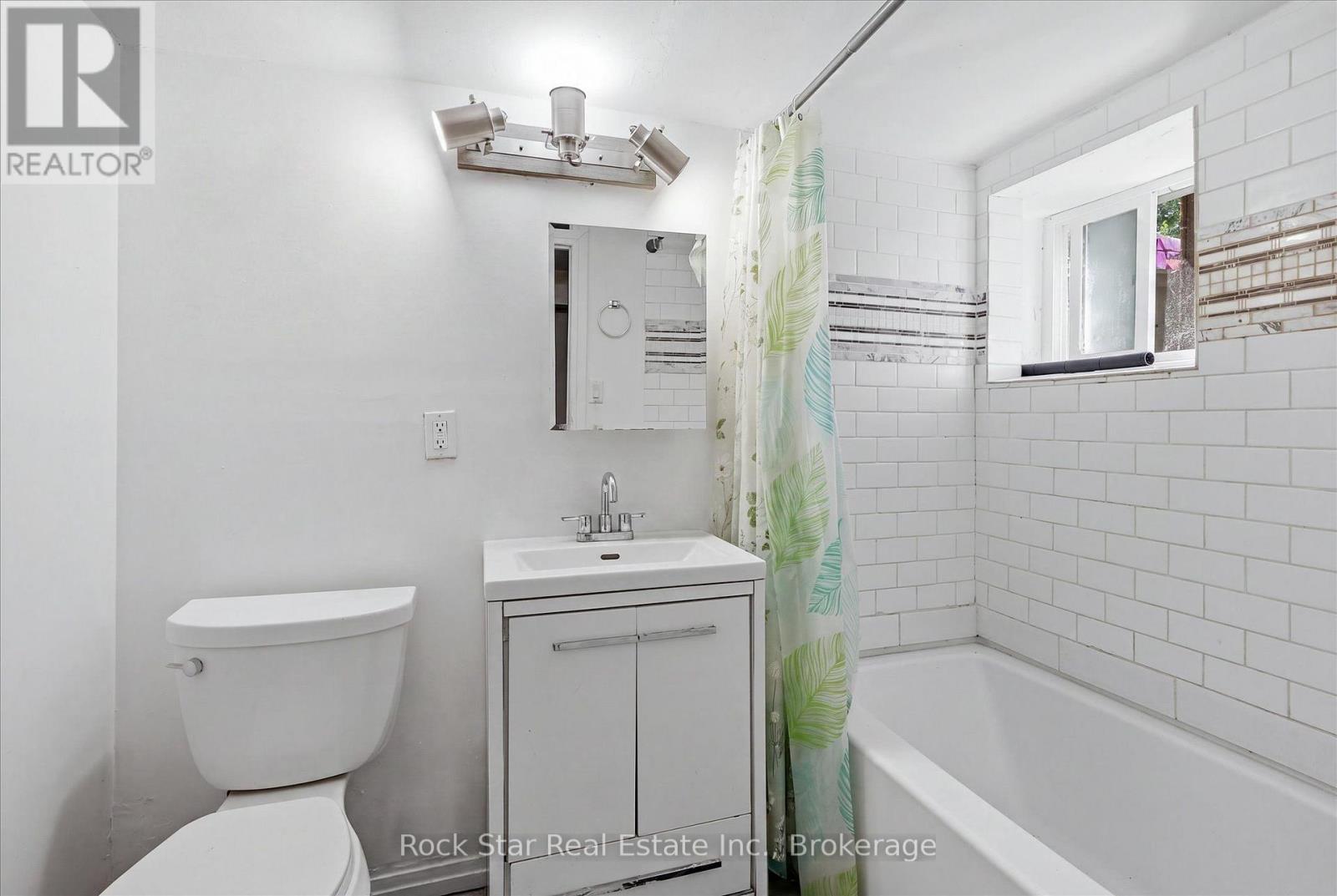 1259 Davenport Road, Toronto, Ontario  M6H 2H2 - Photo 28 - W13682438