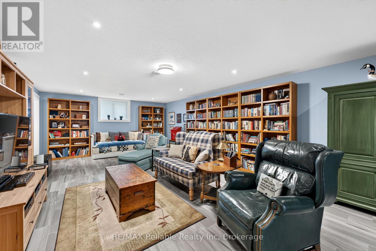 15 Harbour Court, Bluewater (Bayfield), Ontario  N0M 1G0 - Photo 35 - X13682400