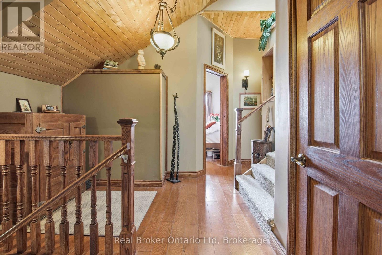 574 Mallory Beach Road, South Bruce Peninsula, Ontario  N0H 2T0 - Photo 11 - X13682406