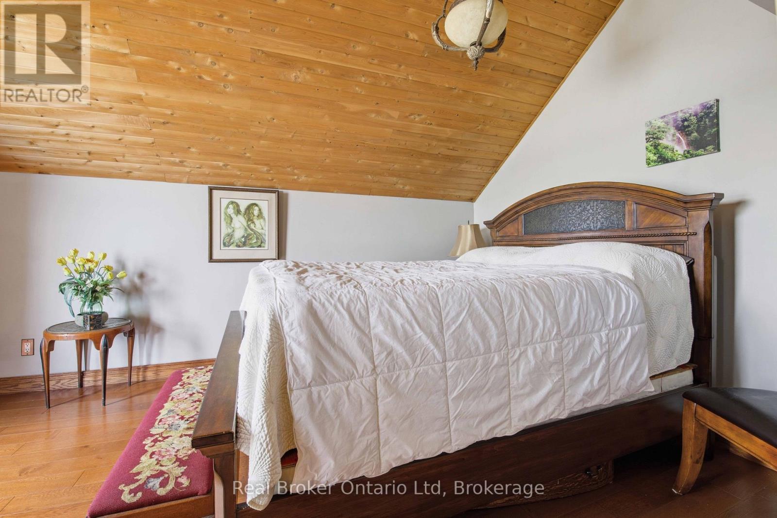 574 Mallory Beach Road, South Bruce Peninsula, Ontario  N0H 2T0 - Photo 14 - X13682406