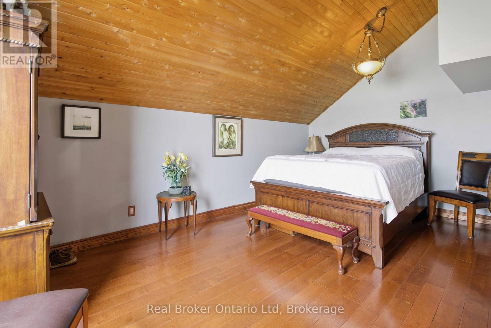 574 Mallory Beach Road, South Bruce Peninsula, Ontario  N0H 2T0 - Photo 20 - X13682406