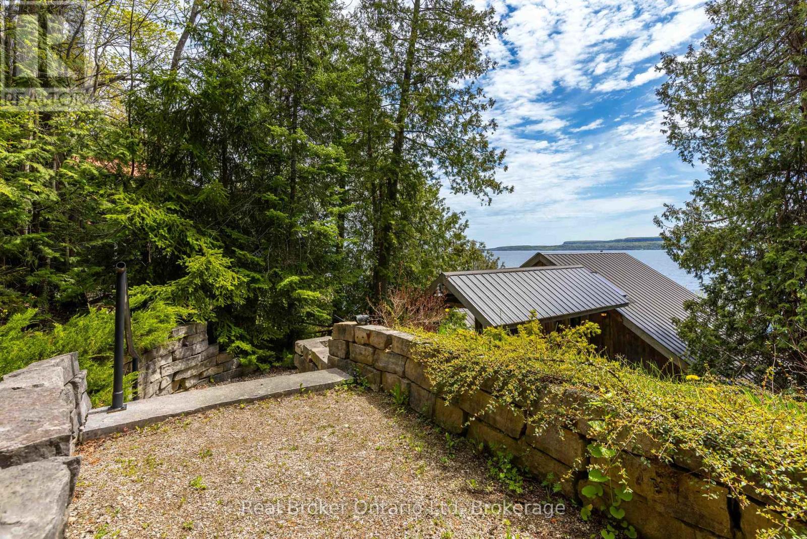 574 Mallory Beach Road, South Bruce Peninsula, Ontario  N0H 2T0 - Photo 4 - X13682406