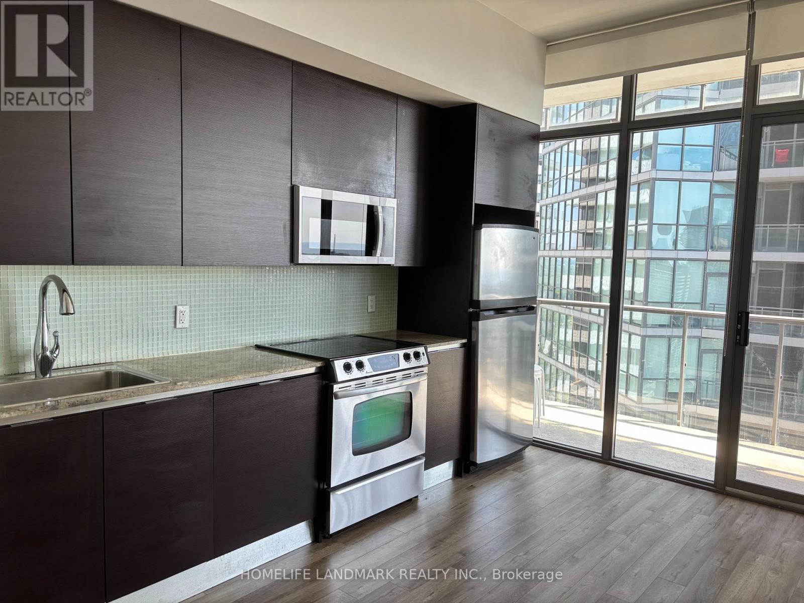 4210 - 33 Charles Street E, Toronto, Ontario  M4Y 0A2 - Photo 2 - C13682308