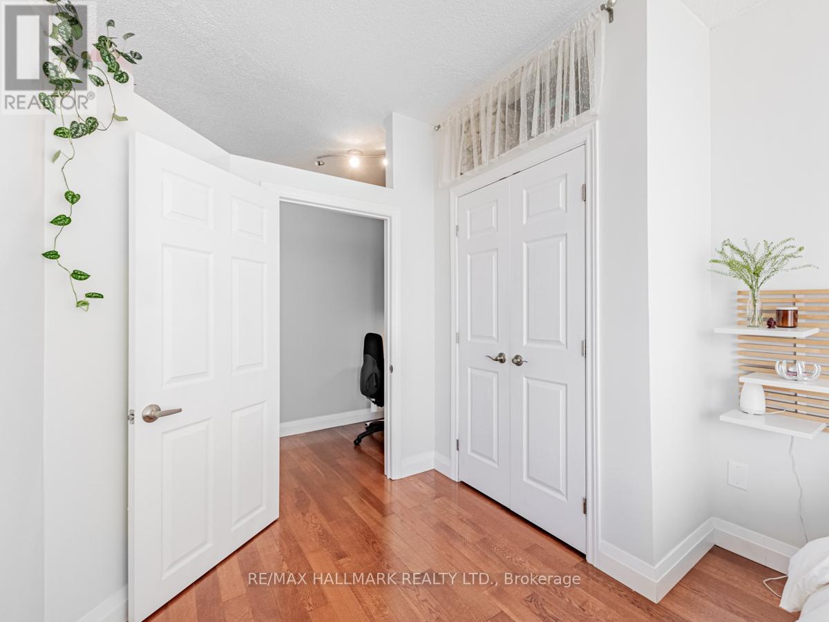 1102 - 39 Parliament Street, Toronto, Ontario  M5A 4R2 - Photo 11 - C13682312