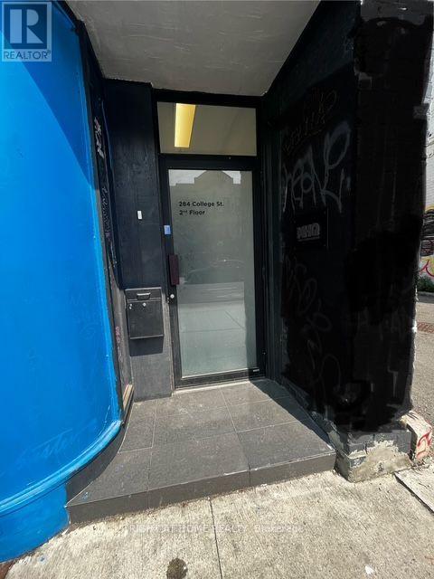 2nd Floor - 284 College Street, Toronto, Ontario  M5T 1R9 - Photo 2 - C13682544