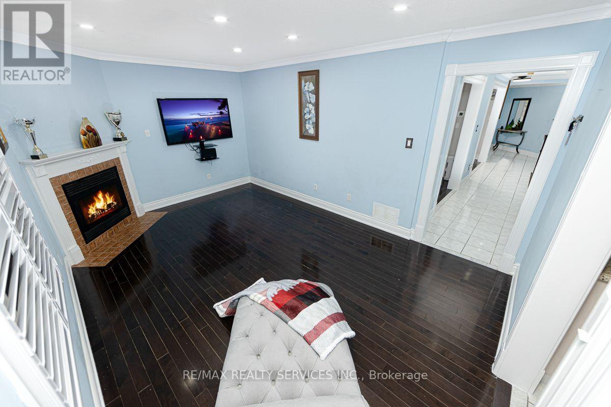 64 Strickland Drive, Ajax, Ontario  L1T 4A2 - Photo 17 - E13682574
