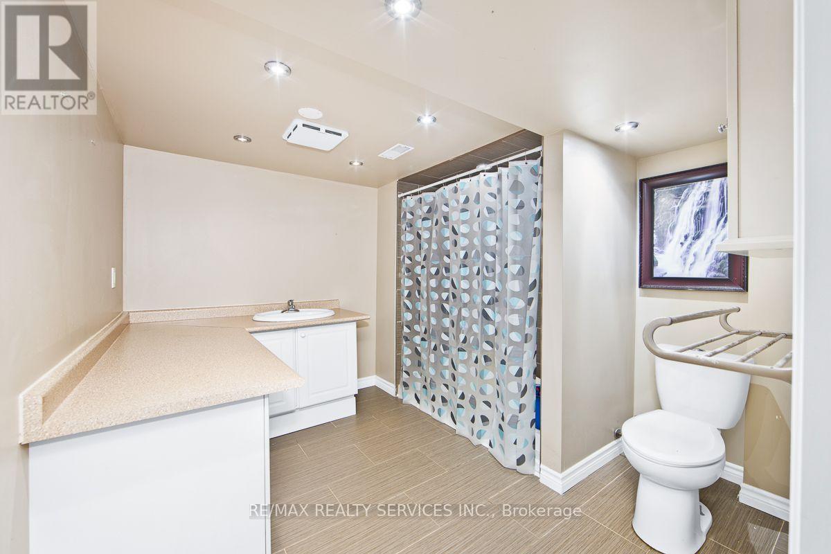 64 Strickland Drive, Ajax, Ontario  L1T 4A2 - Photo 32 - E13682574