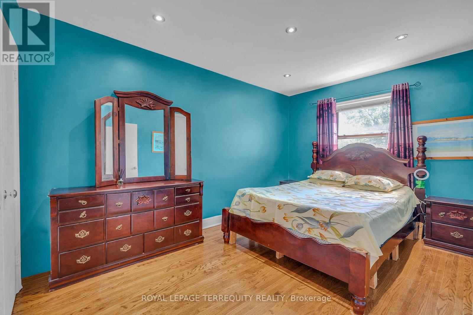 4 Harris Park Drive, Toronto, Ontario  M1L 2Z9 - Photo 15 - E13682578
