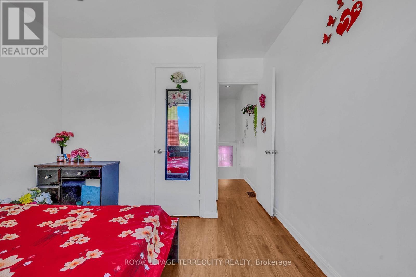 4 Harris Park Drive, Toronto, Ontario  M1L 2Z9 - Photo 23 - E13682578