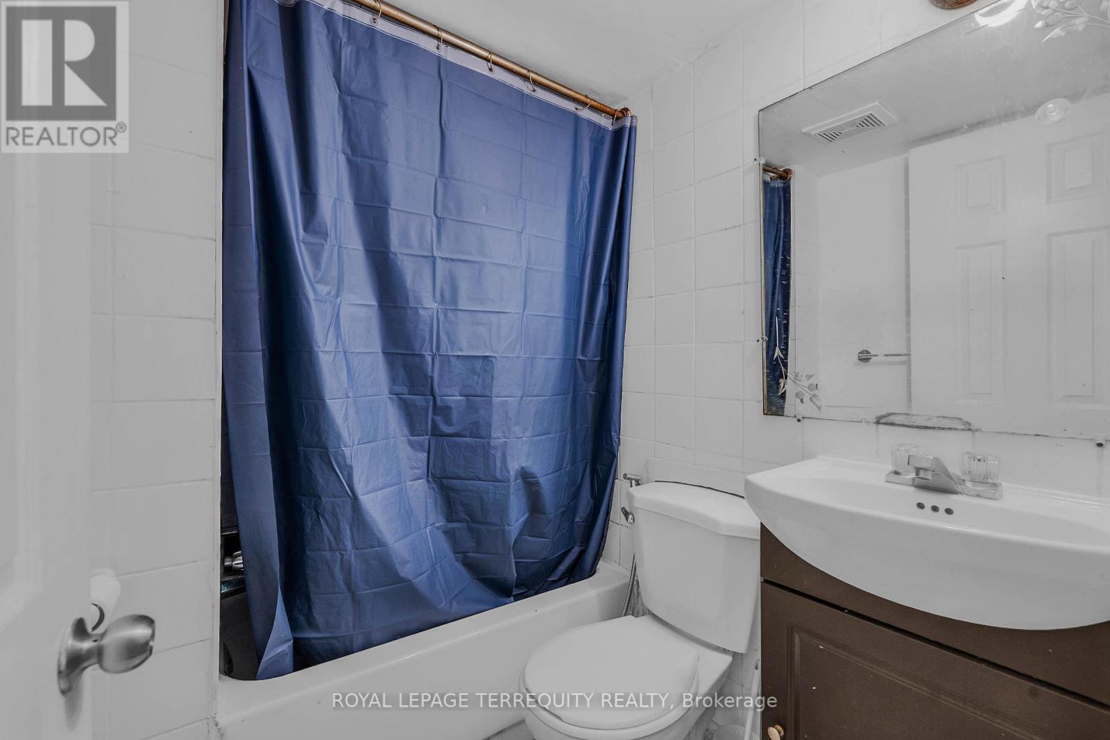 4 Harris Park Drive, Toronto, Ontario  M1L 2Z9 - Photo 40 - E13682578