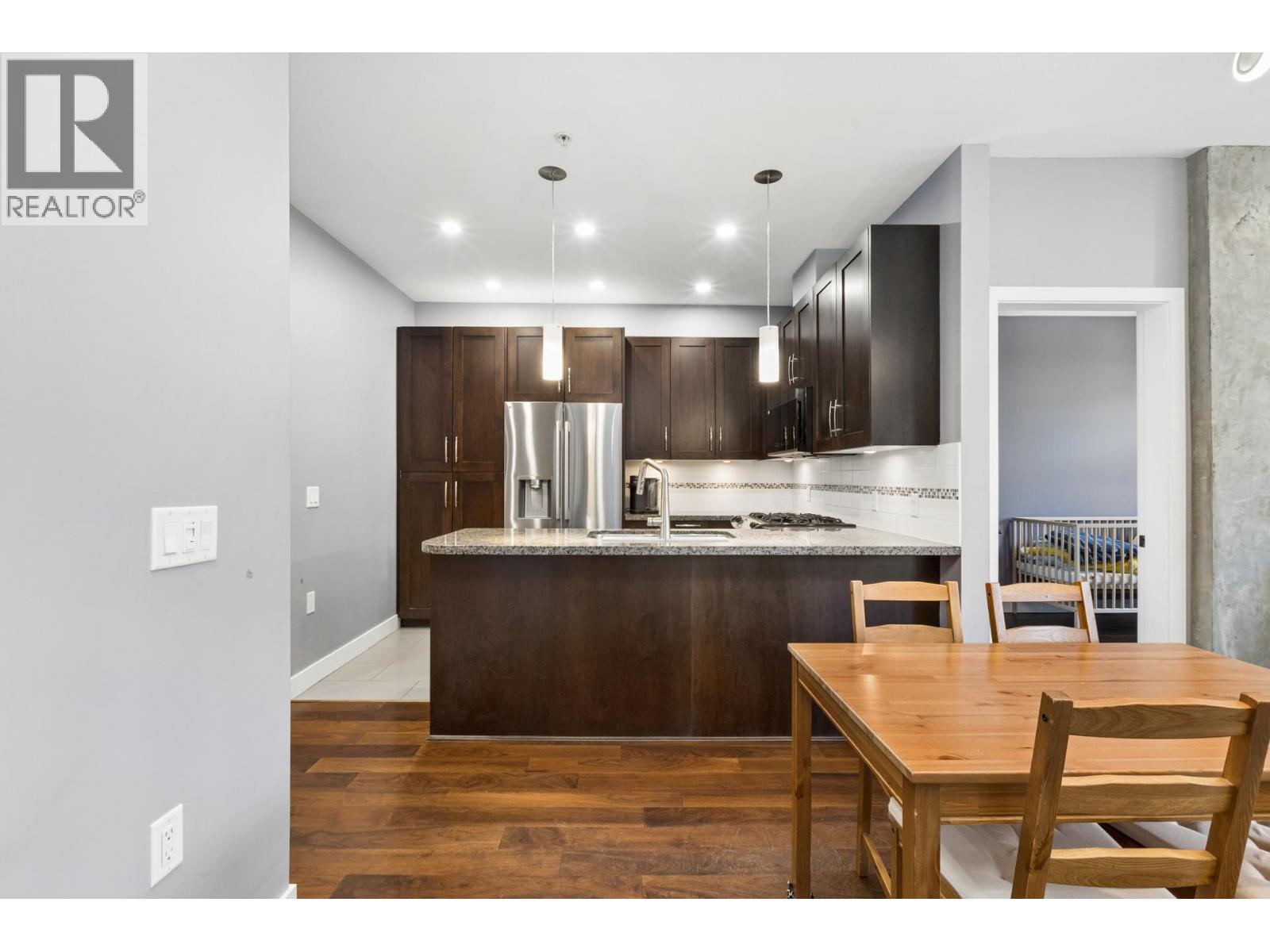 303 116 W 23rd Street, North Vancouver, British Columbia  V7M 2A9 - Photo 8 - R3120941