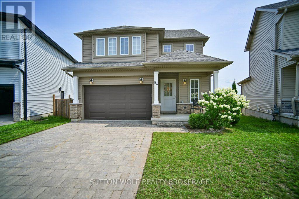 54 Abbott Street, Strathroy-Caradoc, Ontario  N7G 0B7 - Photo 1 - X13682358