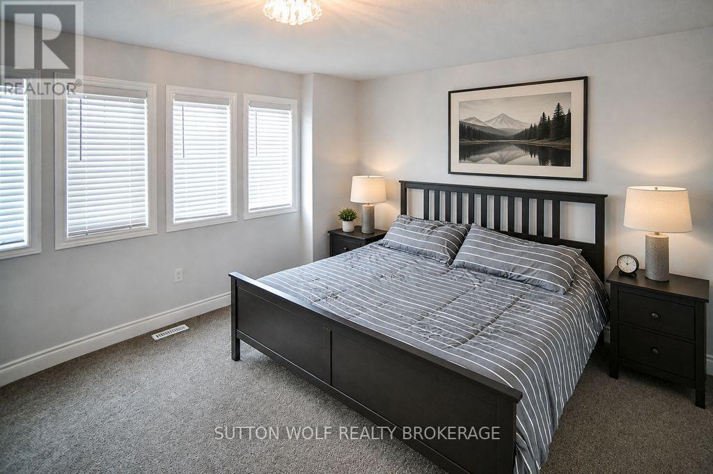 54 Abbott Street, Strathroy-Caradoc, Ontario  N7G 0B7 - Photo 11 - X13682358