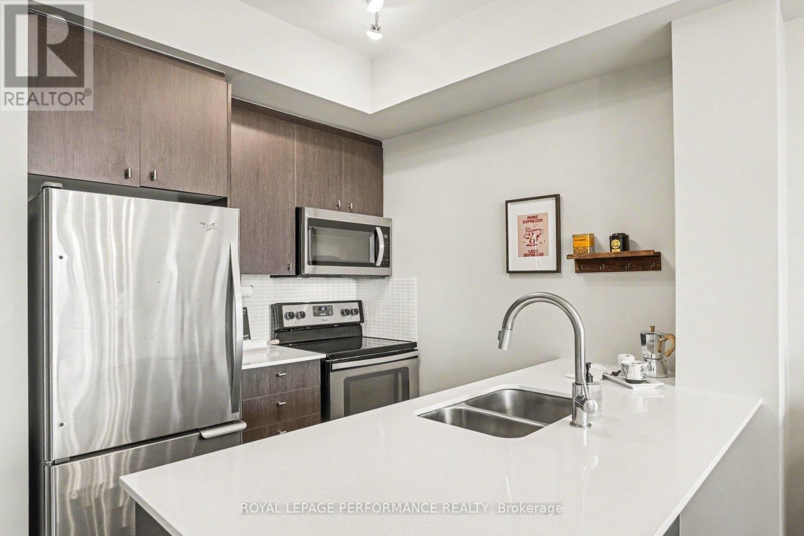 1008 - 118 Holmwood Avenue, Ottawa, Ontario  K1S 5J5 - Photo 3 - X13682548