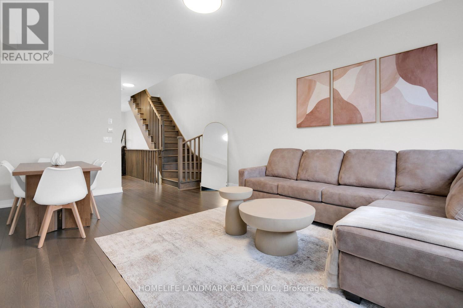 217 Salterton Circle, Vaughan, Ontario  L6A 4Z2 - Photo 4 - N13682328