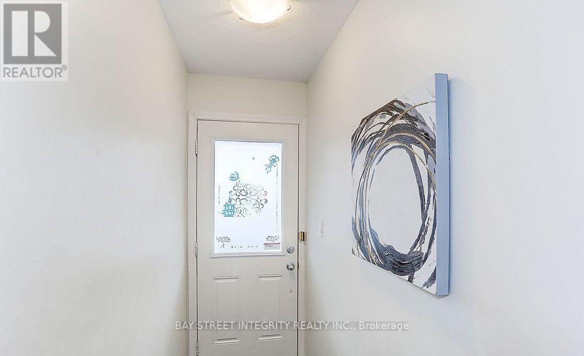 2199 Bur Oak Avenue, Markham, Ontario  L6E 0C3 - Photo 2 - N13682492