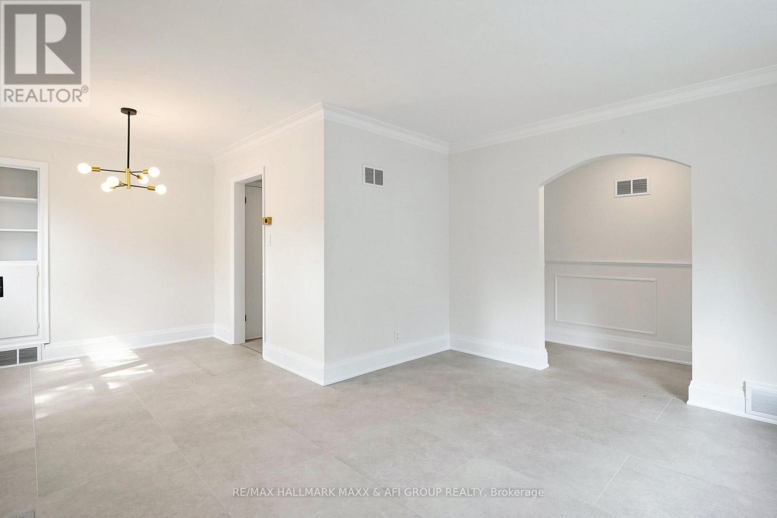 25 Harding Boulevard, Richmond Hill, Ontario  L4C 1S7 - Photo 7 - N13682538