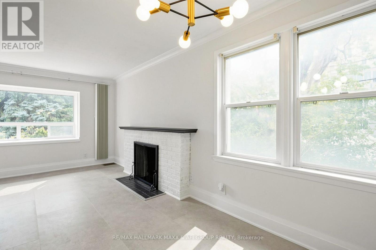 25 Harding Boulevard, Richmond Hill, Ontario  L4C 1S7 - Photo 9 - N13682538