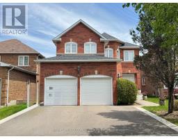 33 HAMMERSTONE CRESCENT, Vaughan, Ontario