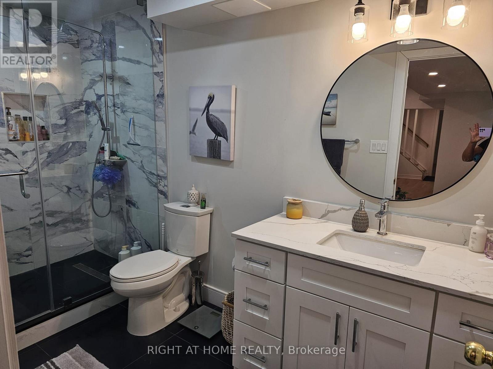 33 Country Heights Drive, Richmond Hill, Ontario  L4E 3M8 - Photo 9 - N13682592