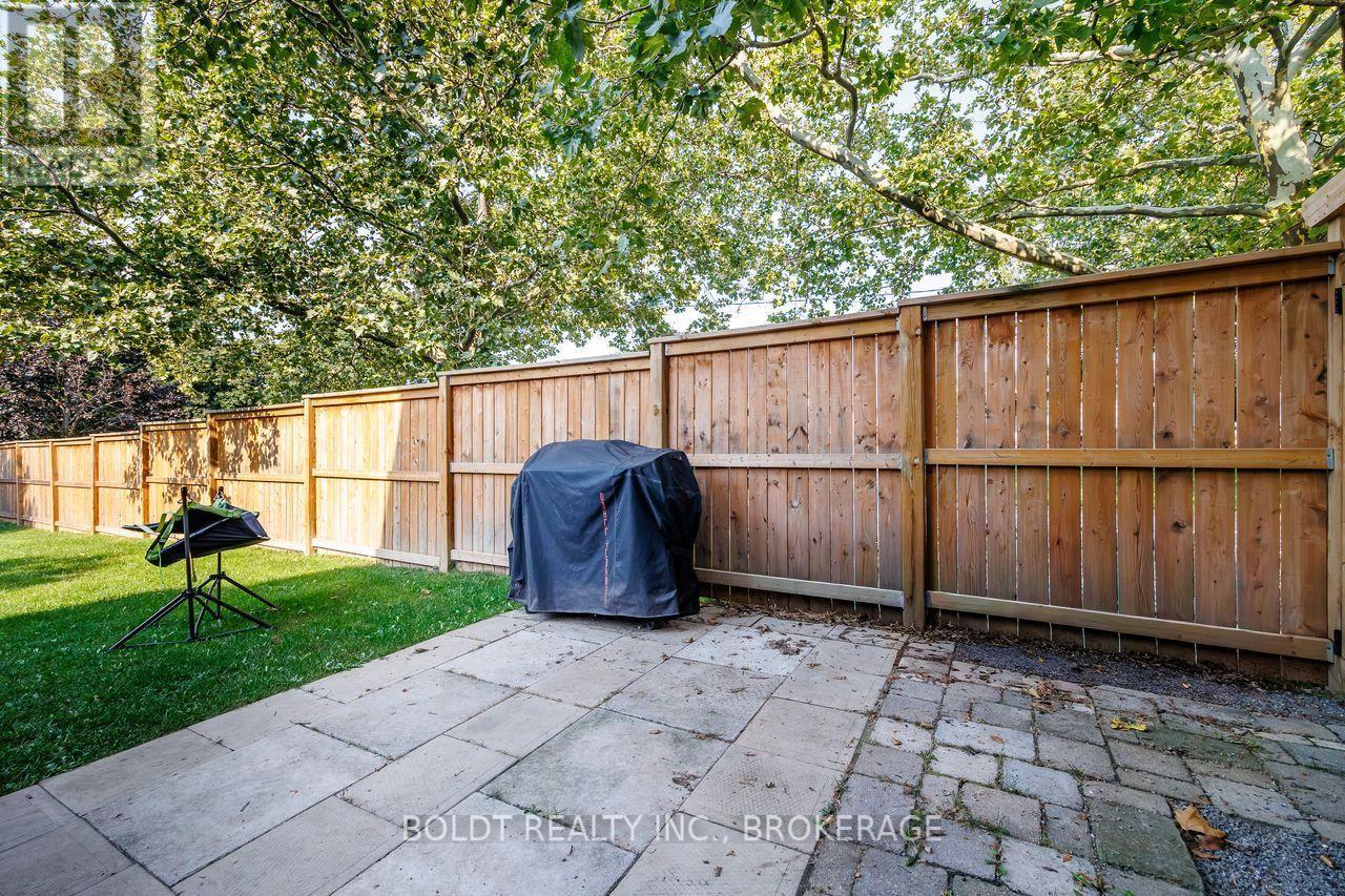 47 Brackencrest Road, St. Catharines, Ontario  L2P 3K7 - Photo 18 - X13682428