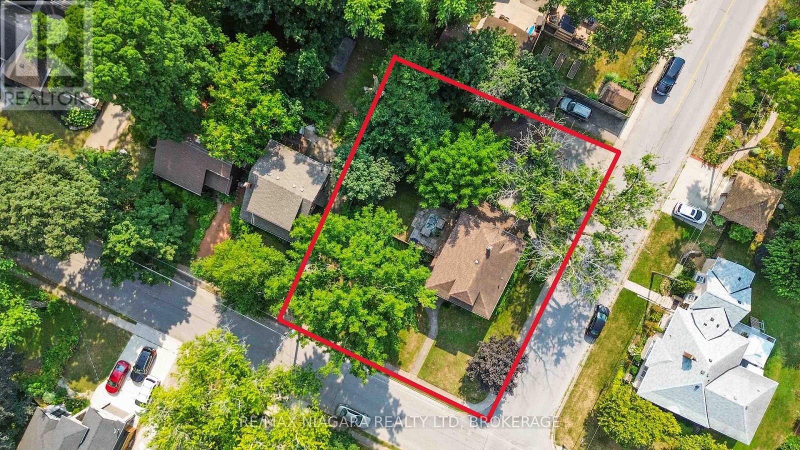 6275 Pine Grove Avenue, Niagara Falls, Ontario  L2G 4J4 - Photo 2 - X13682572