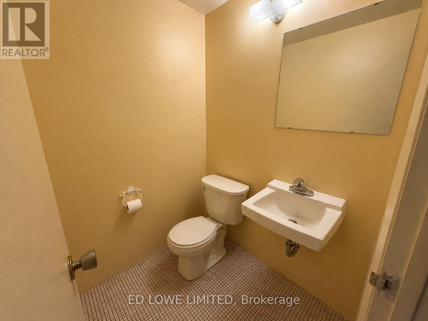 C & D - 54 Maple Avenue, Barrie (City Centre), Ontario  L4N 1R8 - Photo 11 - S13682316