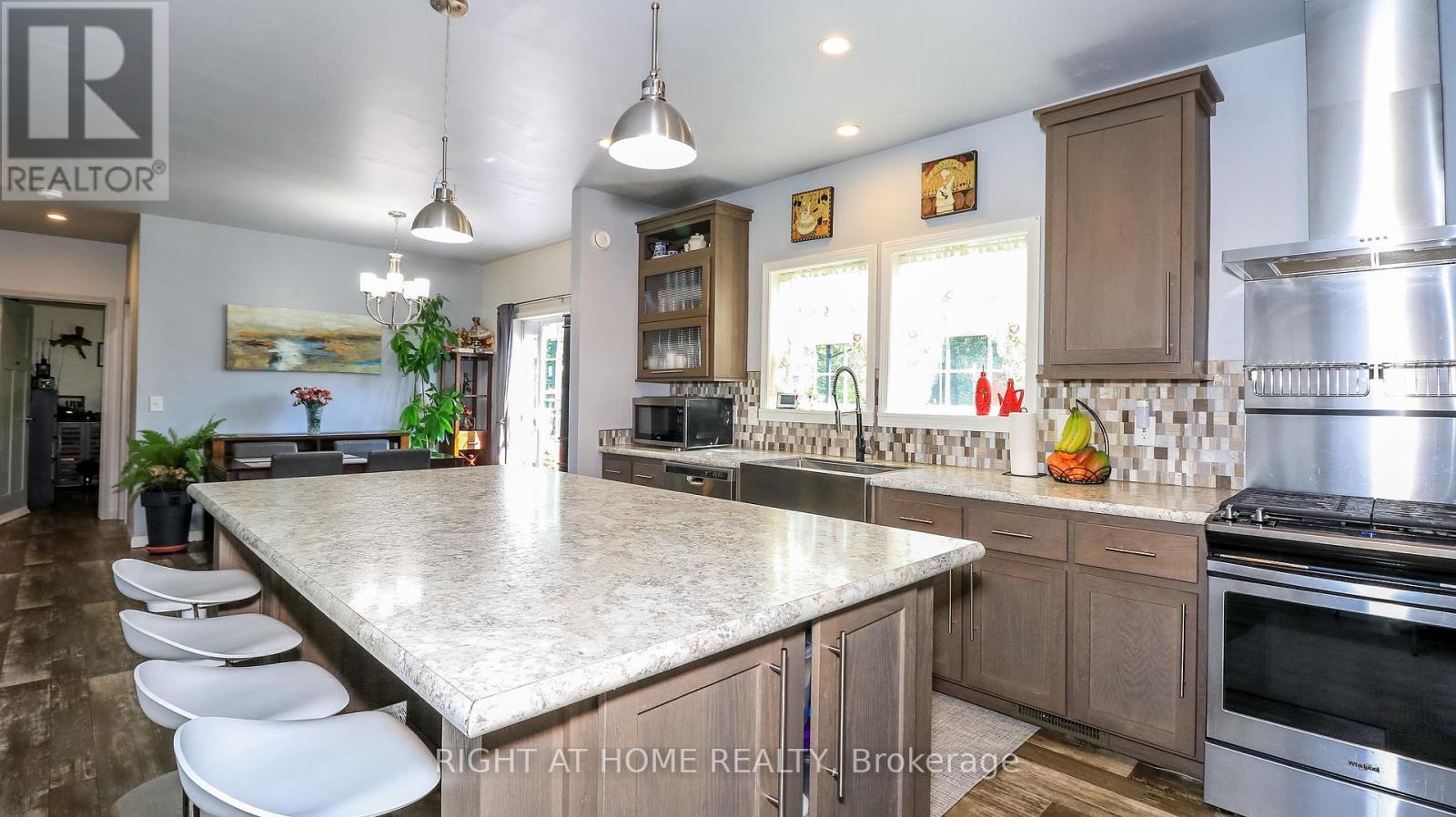13009 County Road 16 Drive, Tay (Waubaushene), Ontario  L0K 2C0 - Photo 14 - S13682474