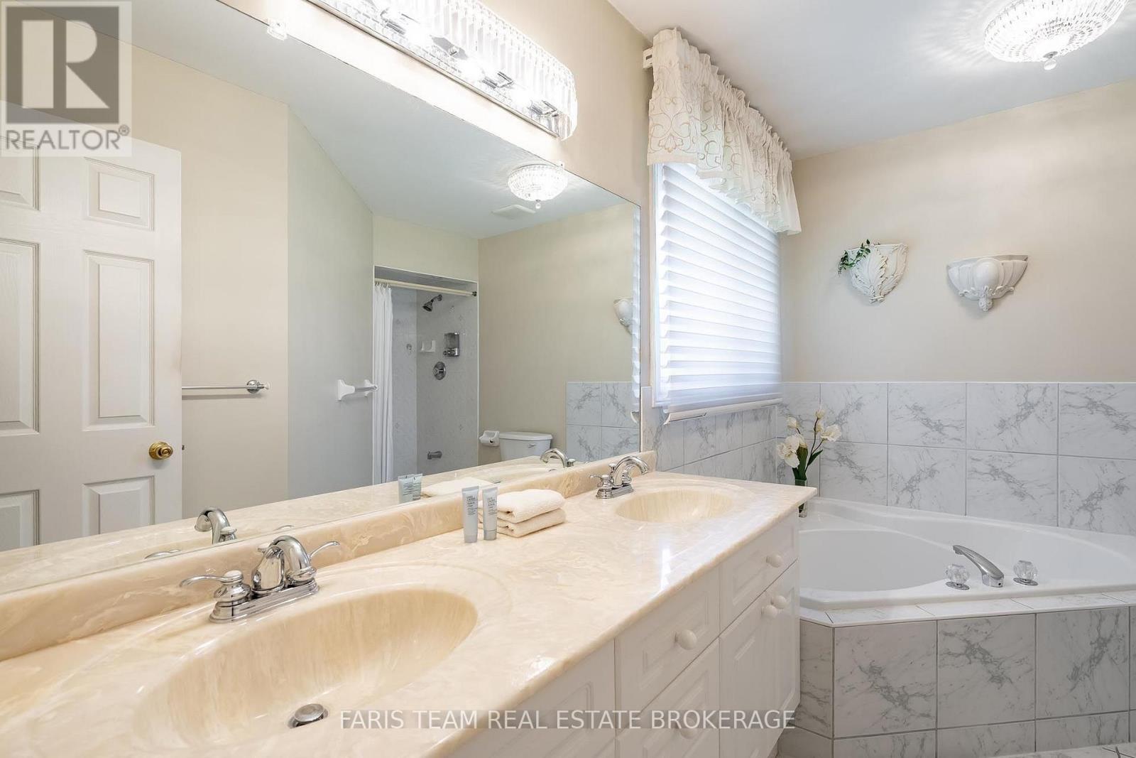 157 Emms Drive, Barrie (Holly), Ontario  L4N 9N8 - Photo 16 - S13682580