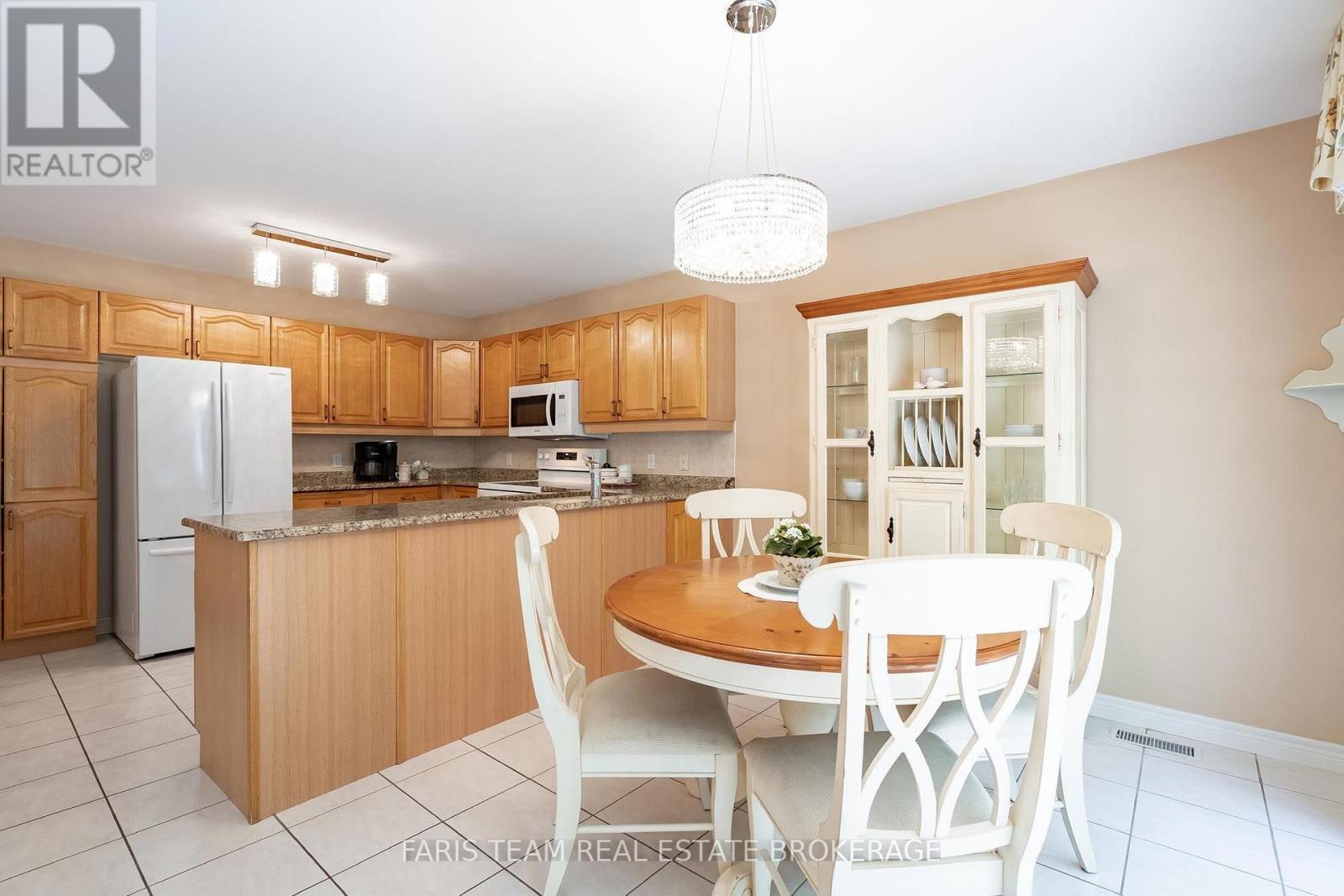 157 Emms Drive, Barrie (Holly), Ontario  L4N 9N8 - Photo 9 - S13682580