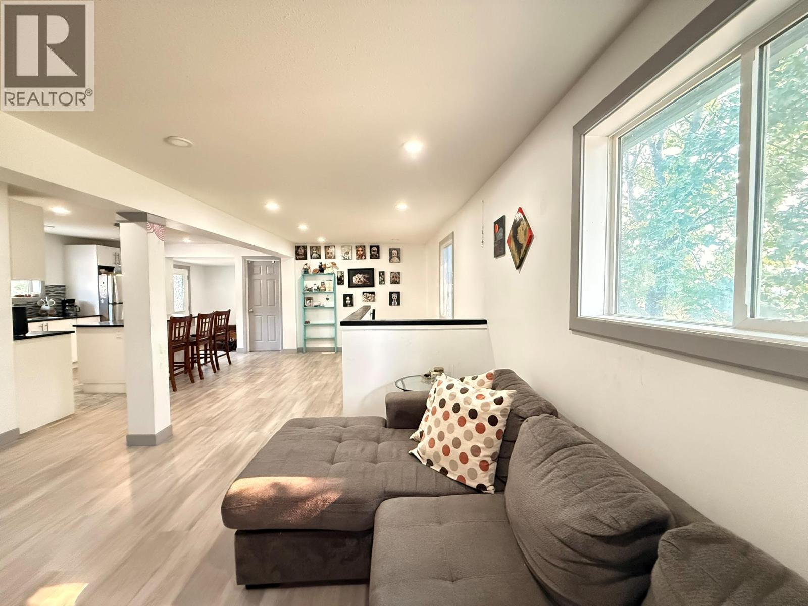 4954 Stevens Avenue, Canal Flats, British Columbia  V0B 1B0 - Photo 6 - 10396650