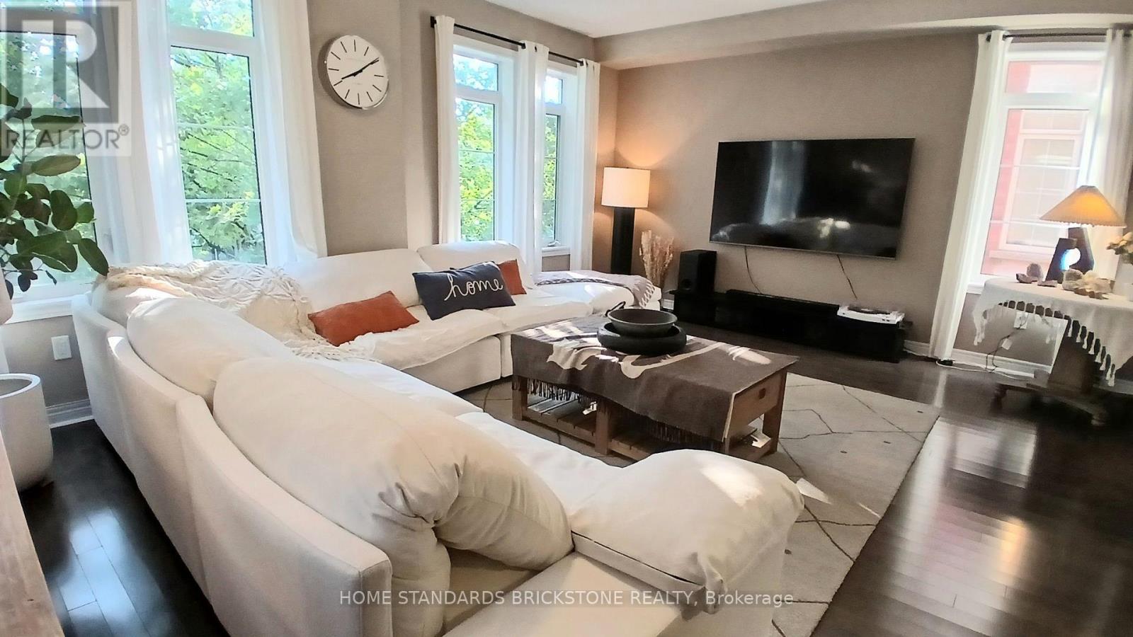 3058 Eberly Woods Drive, Oakville, Ontario  L6M 0T5 - Photo 14 - W13682326