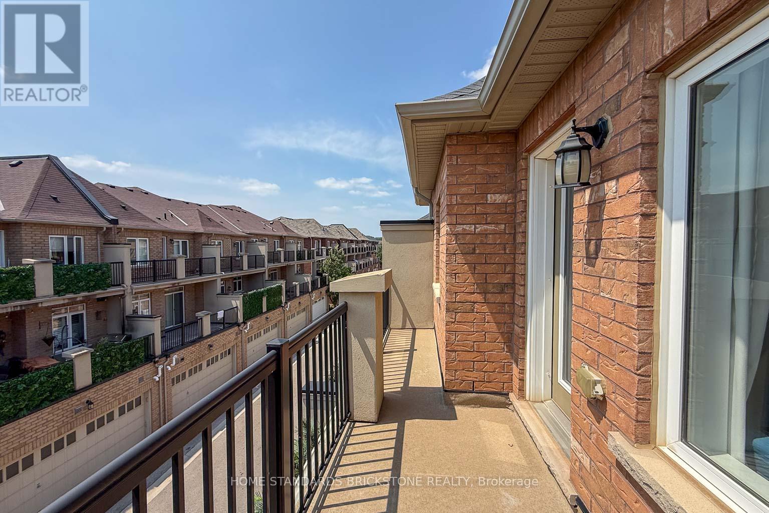 3058 Eberly Woods Drive, Oakville, Ontario  L6M 0T5 - Photo 23 - W13682326
