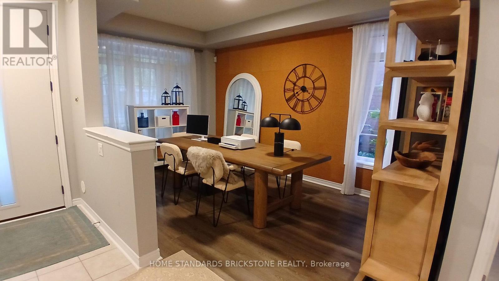 3058 Eberly Woods Drive, Oakville, Ontario  L6M 0T5 - Photo 5 - W13682326
