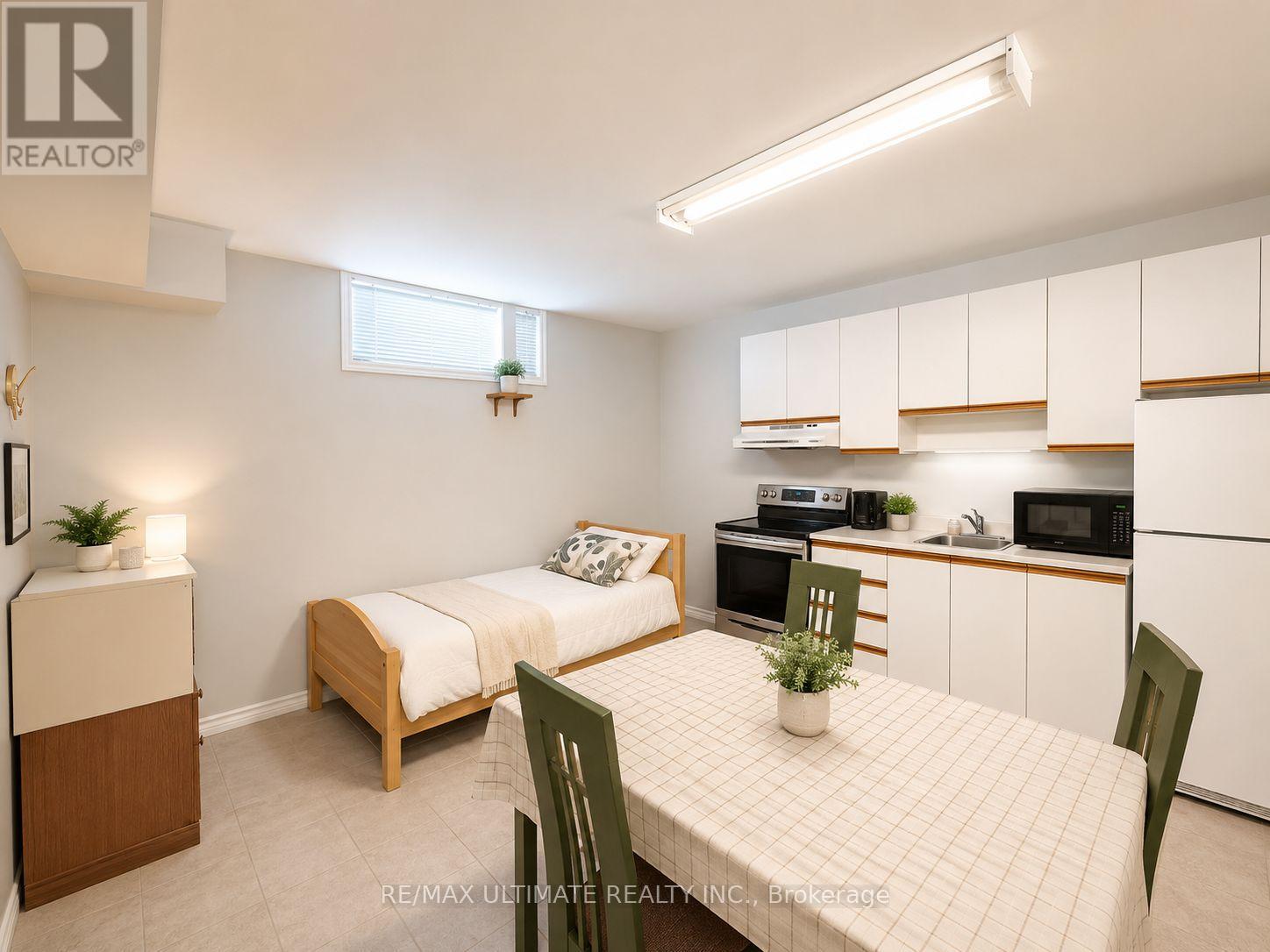 1440 Dufferin Street, Toronto, Ontario  M6H 3L2 - Photo 11 - W13682410