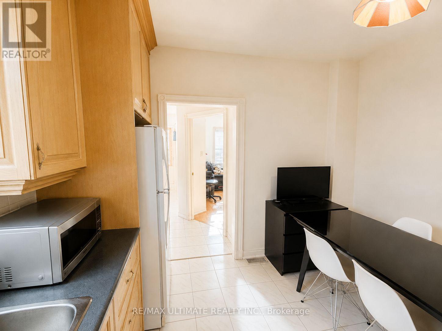 1440 Dufferin Street, Toronto, Ontario  M6H 3L2 - Photo 3 - W13682410