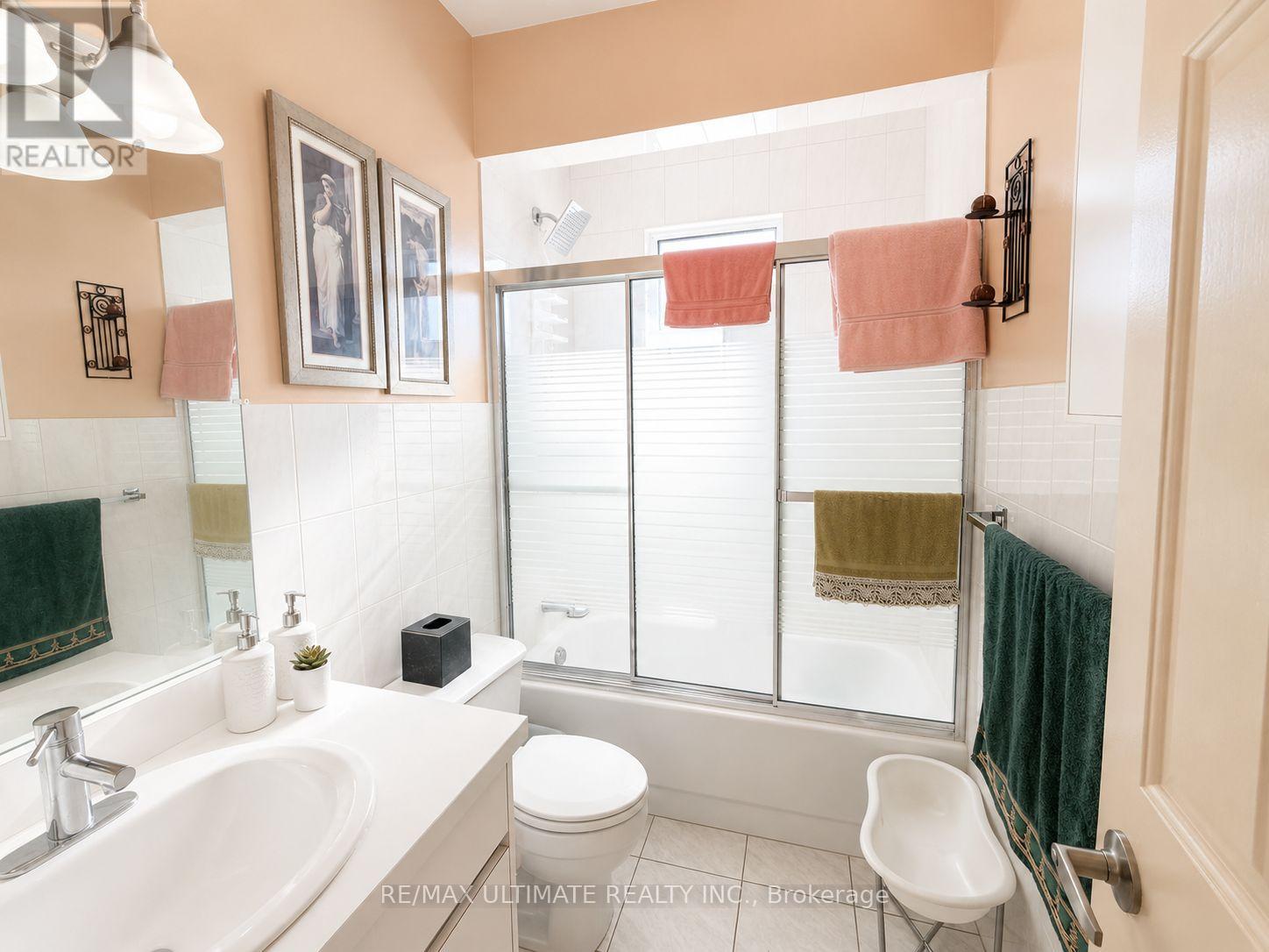 1440 Dufferin Street, Toronto, Ontario  M6H 3L2 - Photo 9 - W13682410