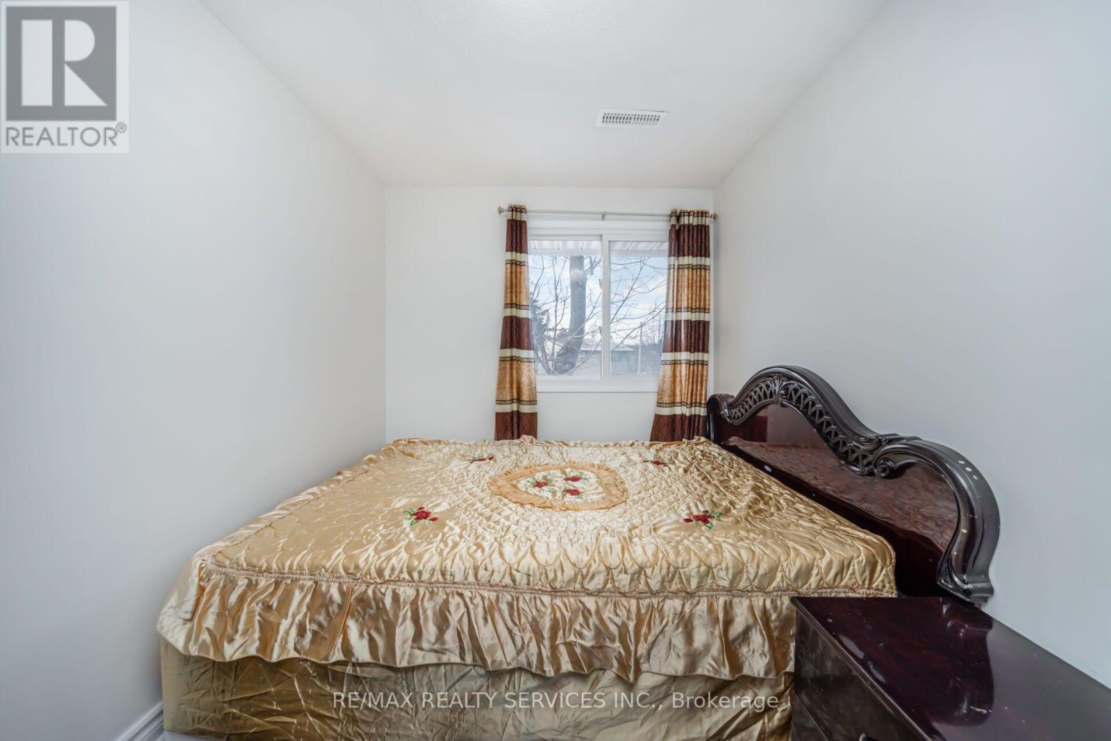 11 Juliette Square, Brampton, Ontario  L6S 2M6 - Photo 23 - W13682506