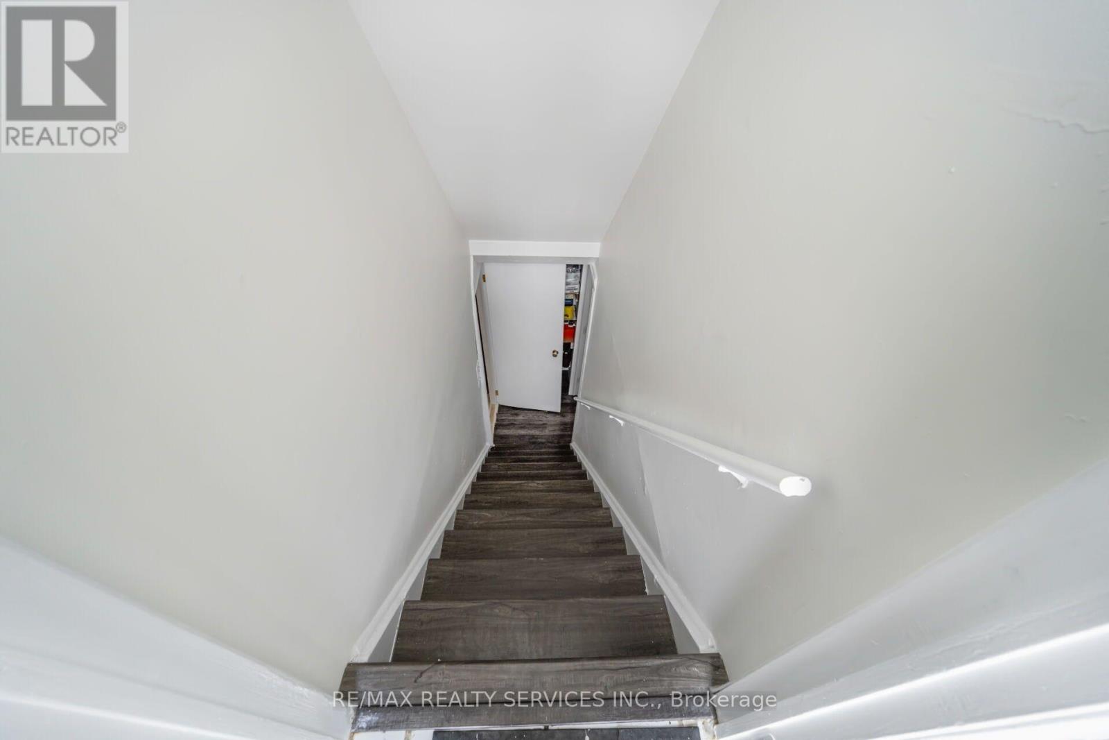 11 Juliette Square, Brampton, Ontario  L6S 2M6 - Photo 32 - W13682506